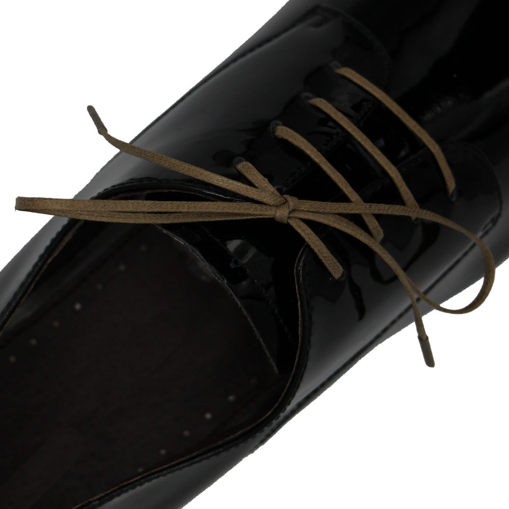 Length: 60cm | Width: 3mm | Flat Tan Wax Shoelace